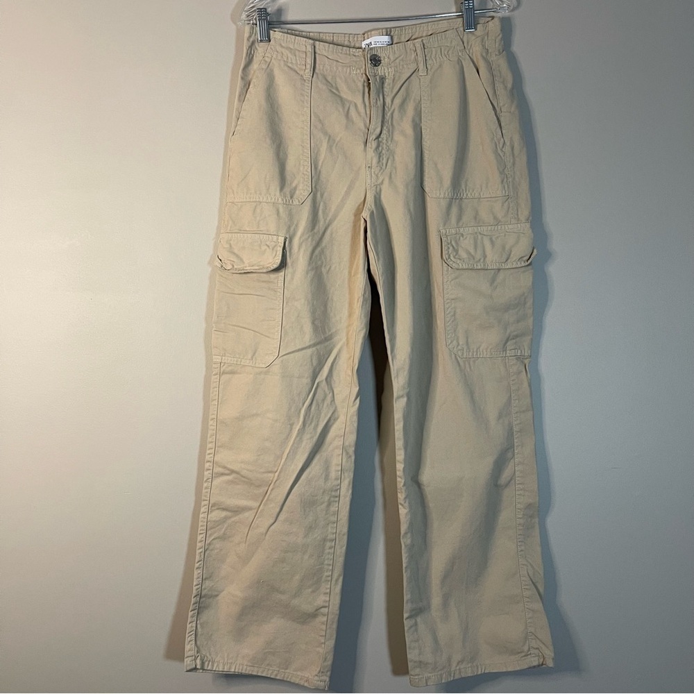 Zara Women's Tan Cargo Jeans